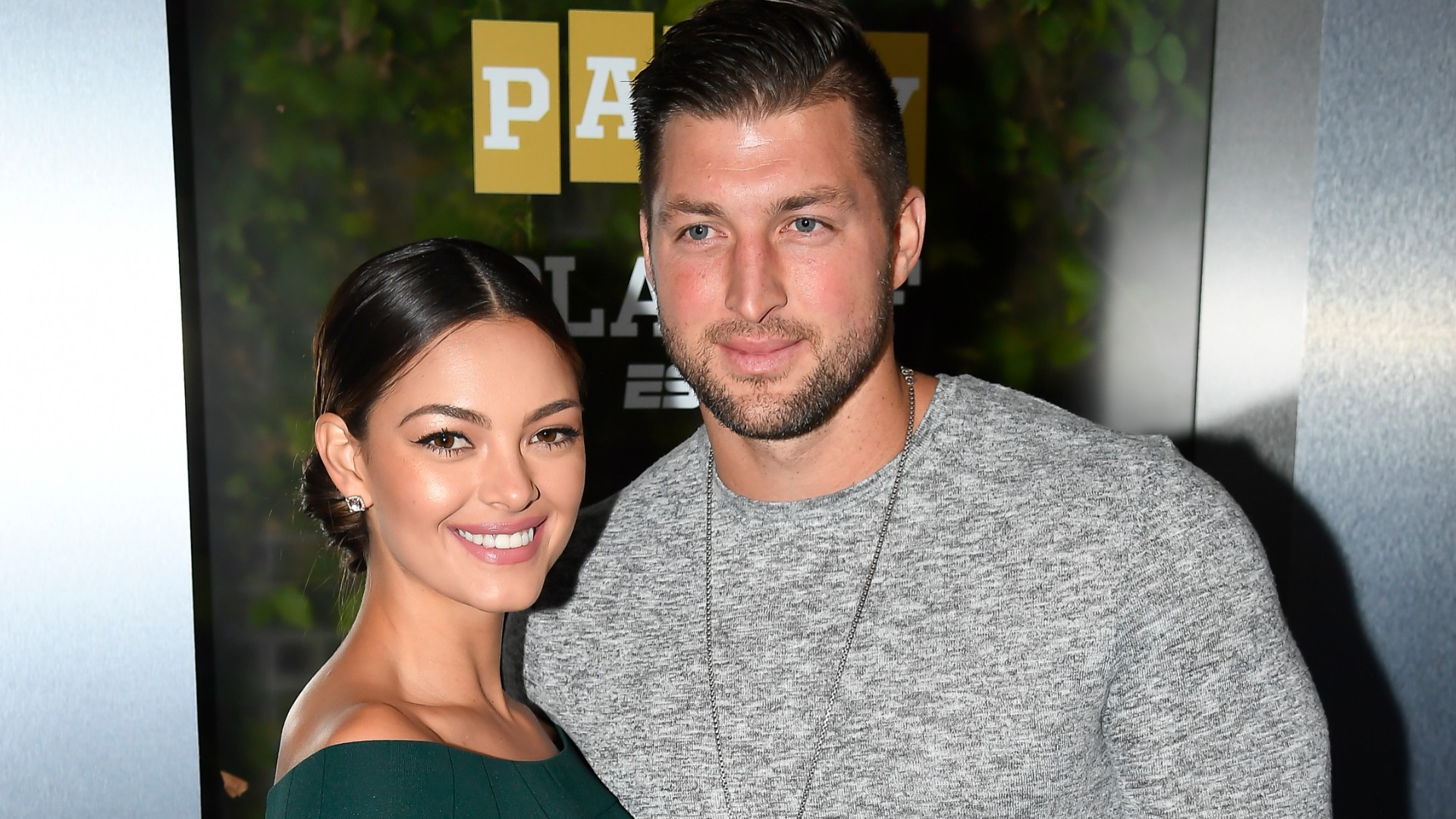 Tim Tebow Is Engaged To Miss Universe Demi Leigh Nel Peters