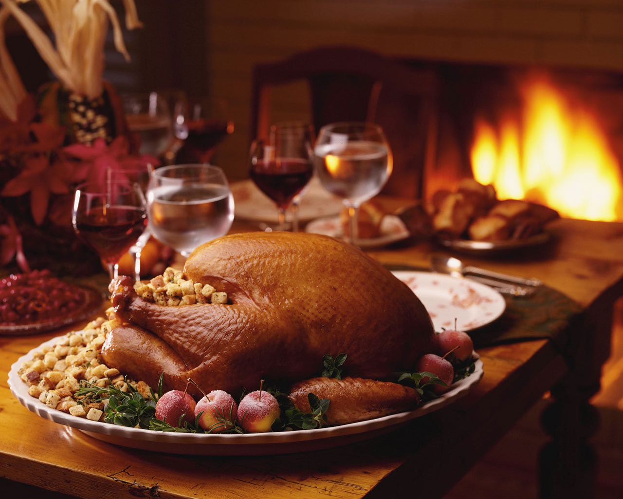 Thanksgiving Dinner Roasted Turkey Image Source