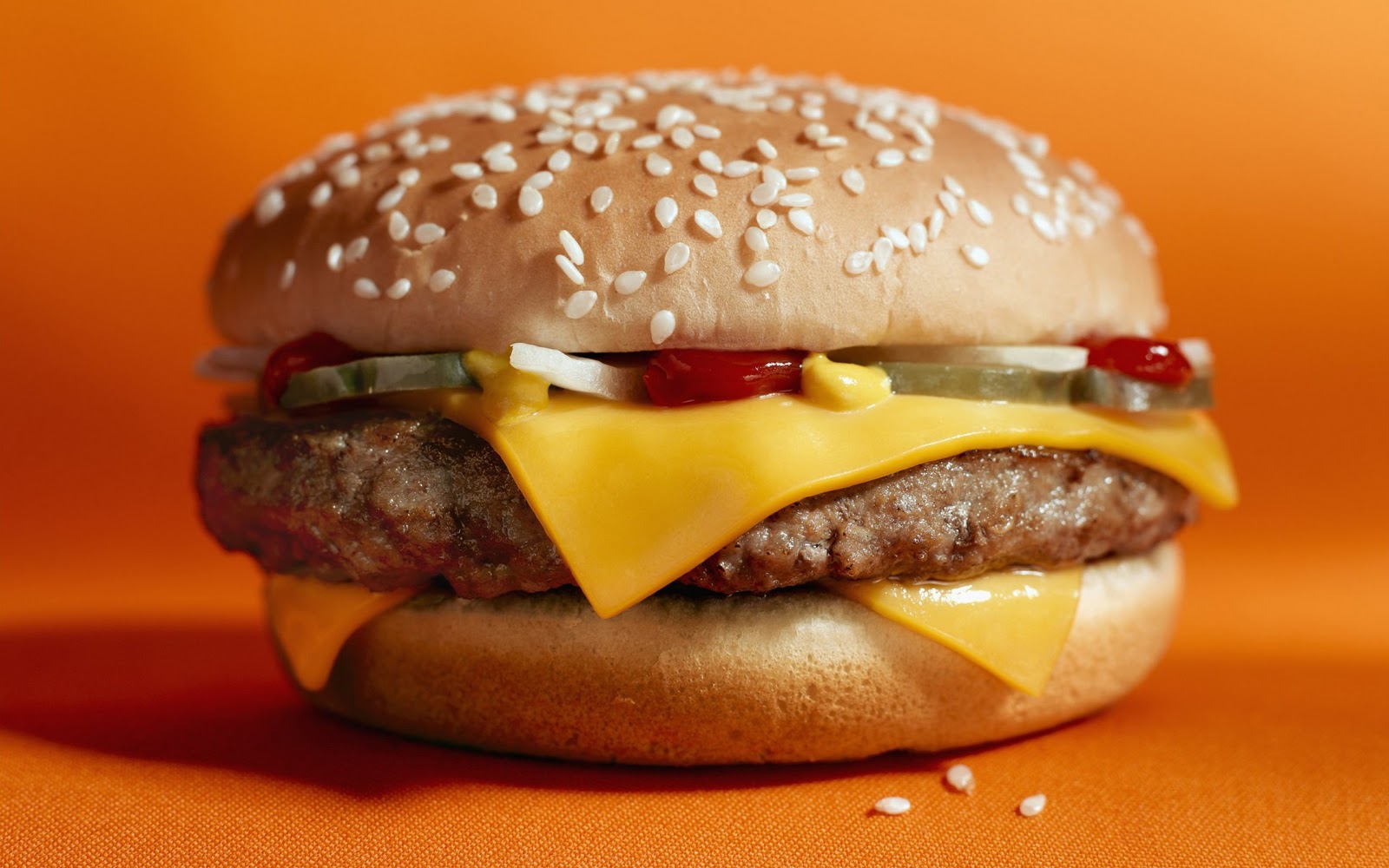 Cheeseburger Met Sesam Broodje Ketchup Augurk Kaas