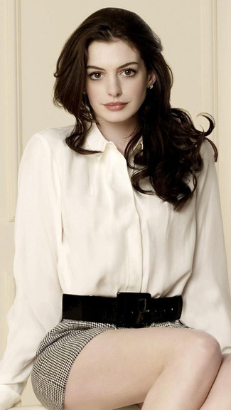 Anne Hathaway iPhone Wallpaper