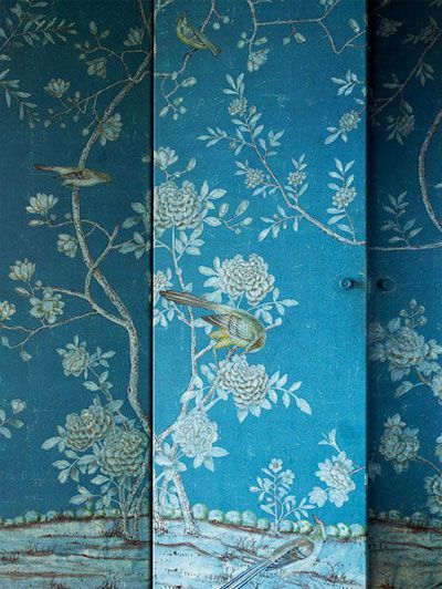 Blue Chinoiserie Wallpaper Style