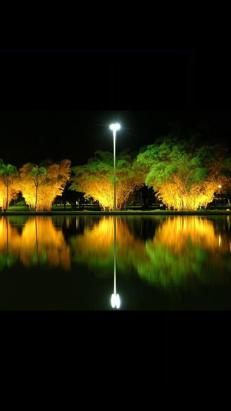 Night Light Reflection iPhone Wallpaper HD
