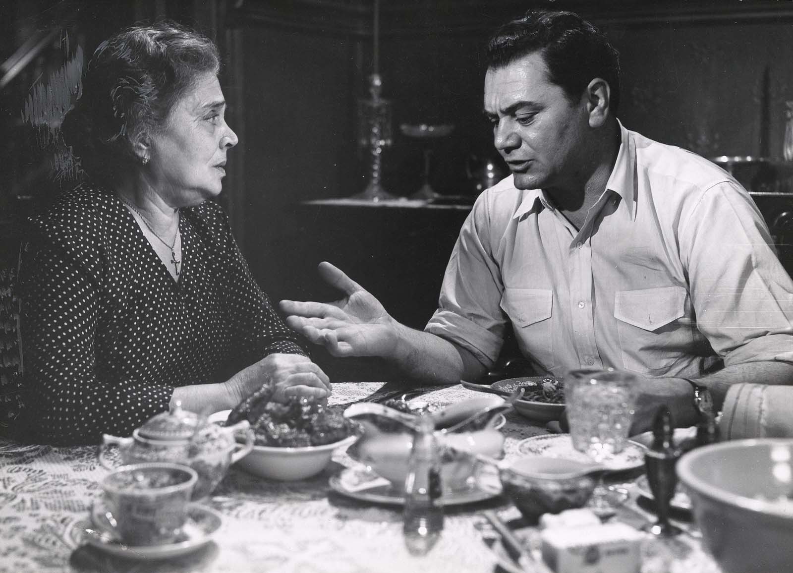 Ernest Borgnine Wallpaper