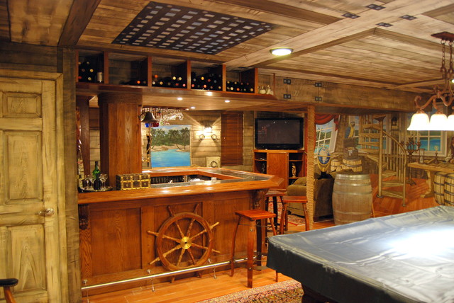 Pirate Ship Murals in Lower Level and Bar by Tom Taylor of Wow Effects