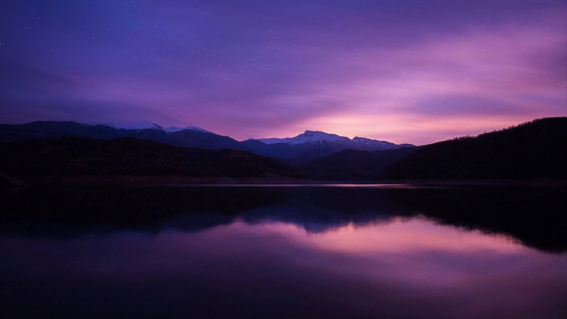 Night Mountain Wallpaper