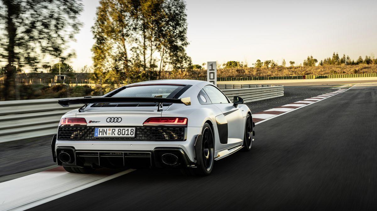 Audi R8 Gt Is A Playful Traction Limited Goodbye