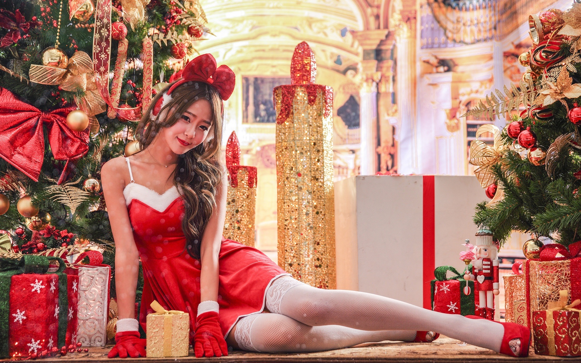 Asian Girl Holiday Wallpaper Collection
