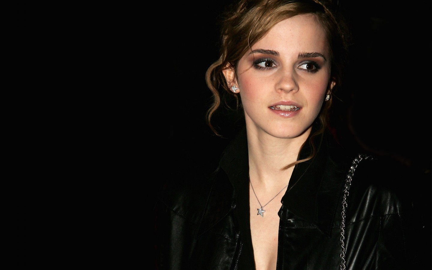 Emma Watson HD Wallpaper Which Is Under The Celebrity