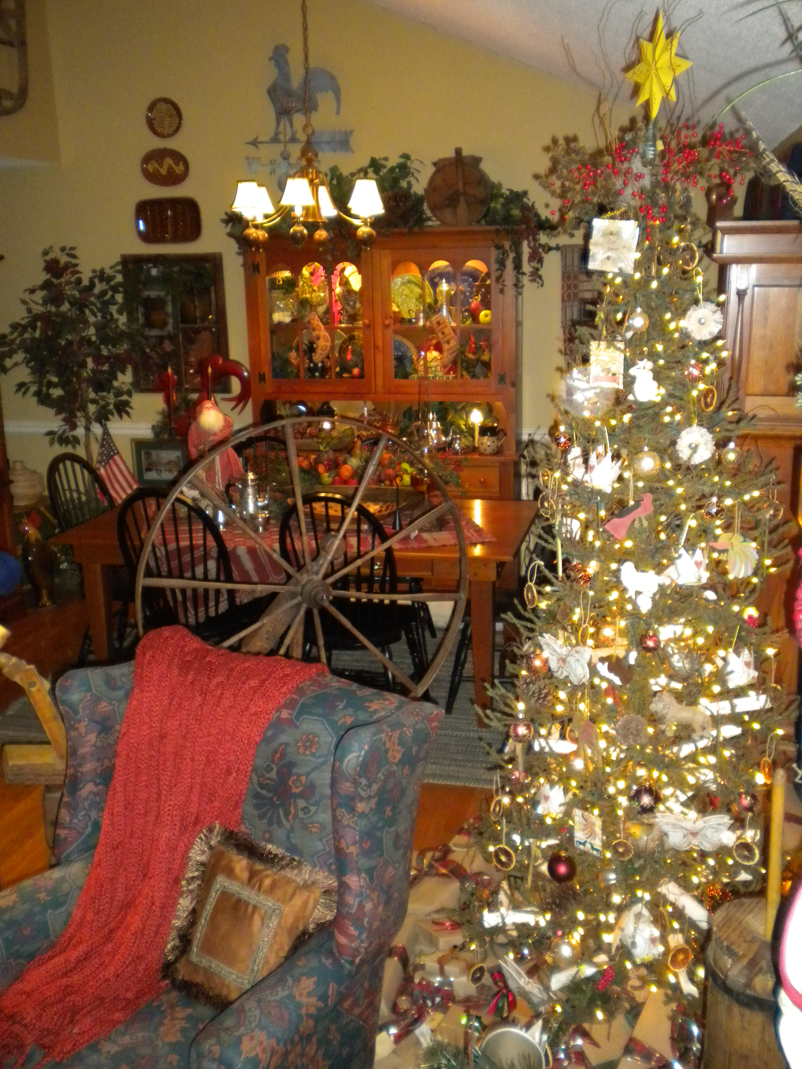 Primitive Christmas Decorations Wallpaper Home