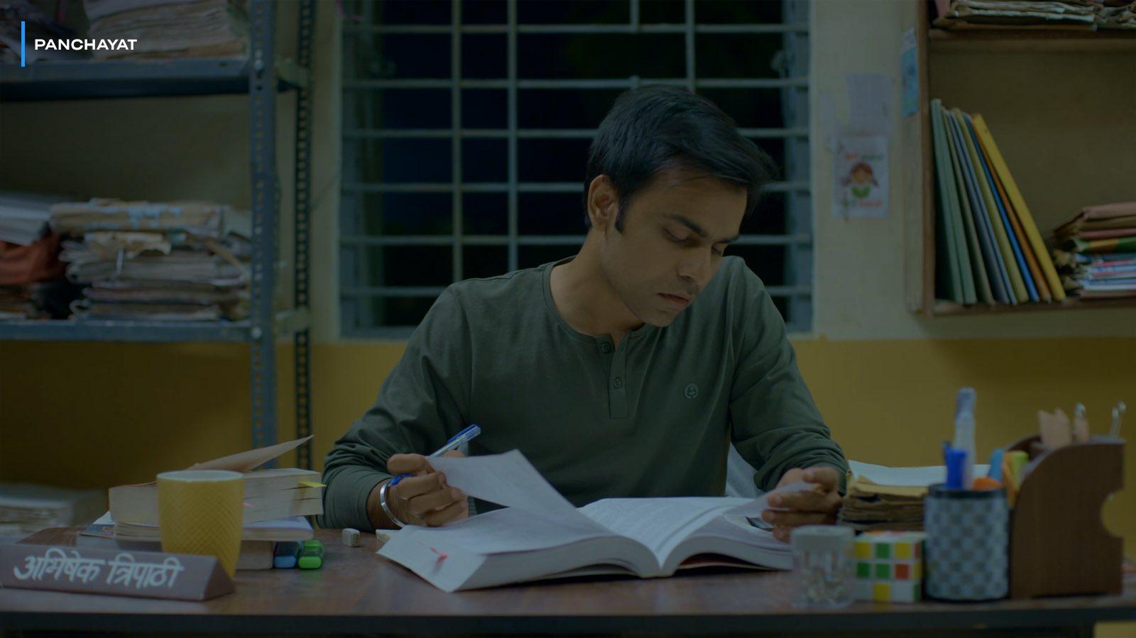 Prime Video In On X Jitendra Kumar Was Preparing For Upsc A Day
