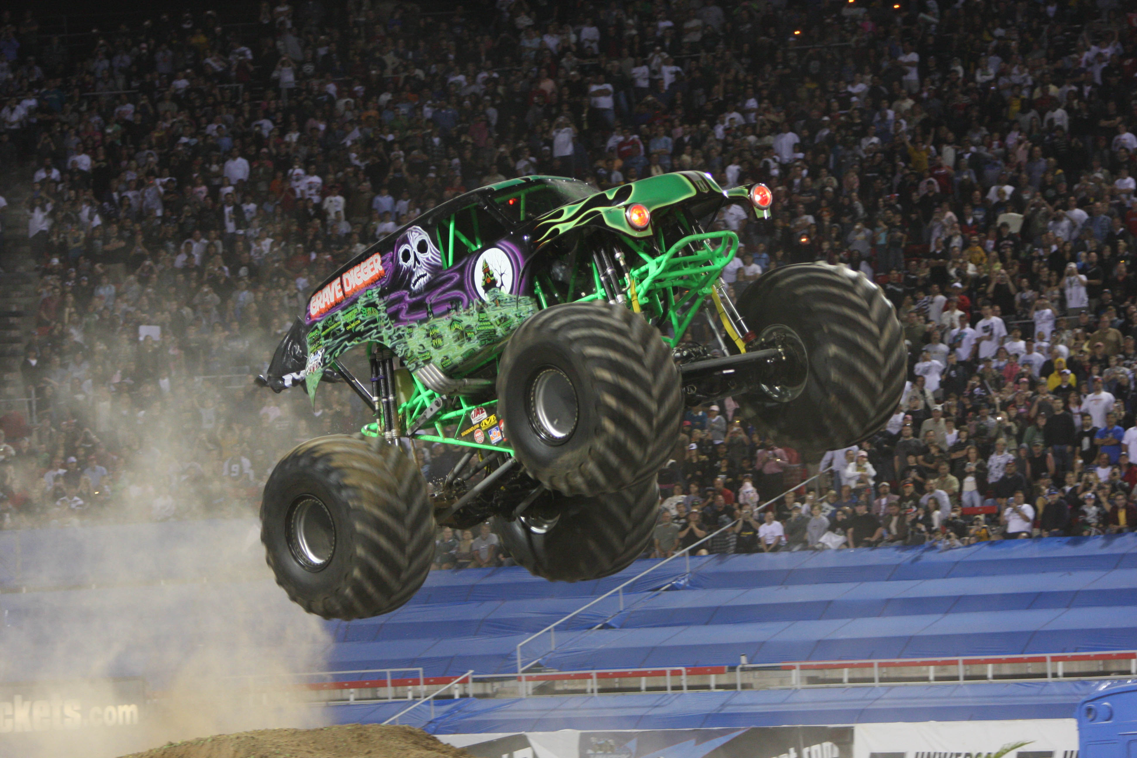 Monster Trucks Grave Digger Wallpaper Image Pictures Becuo