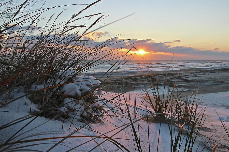 Sunrise On A Snowy Beach Photograph By Sandbridge Pixels