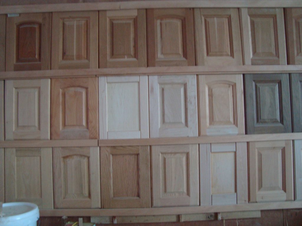 [48+] Wallpaper Kitchen Doors on WallpaperSafari