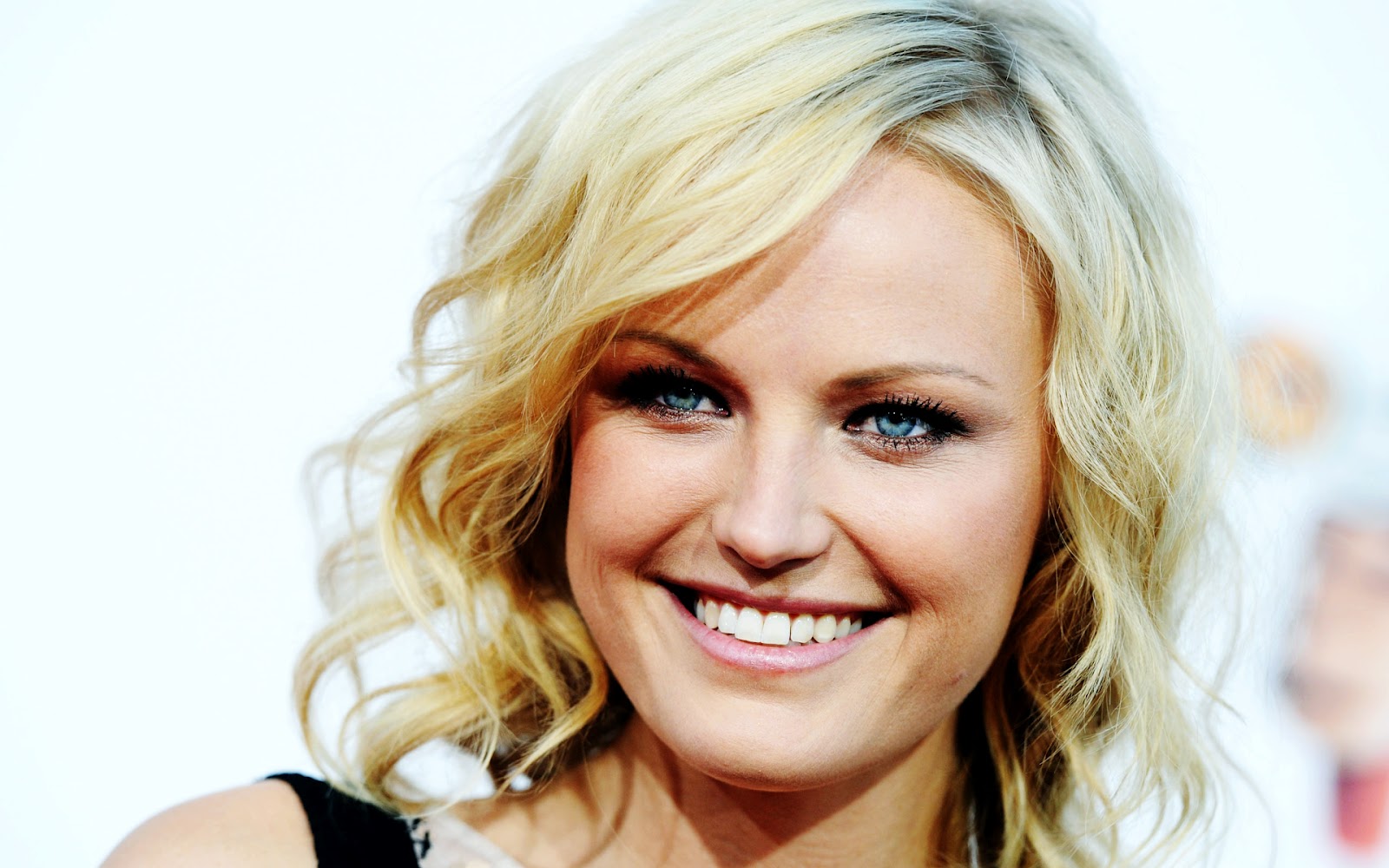 Actresses HD Wallpaper