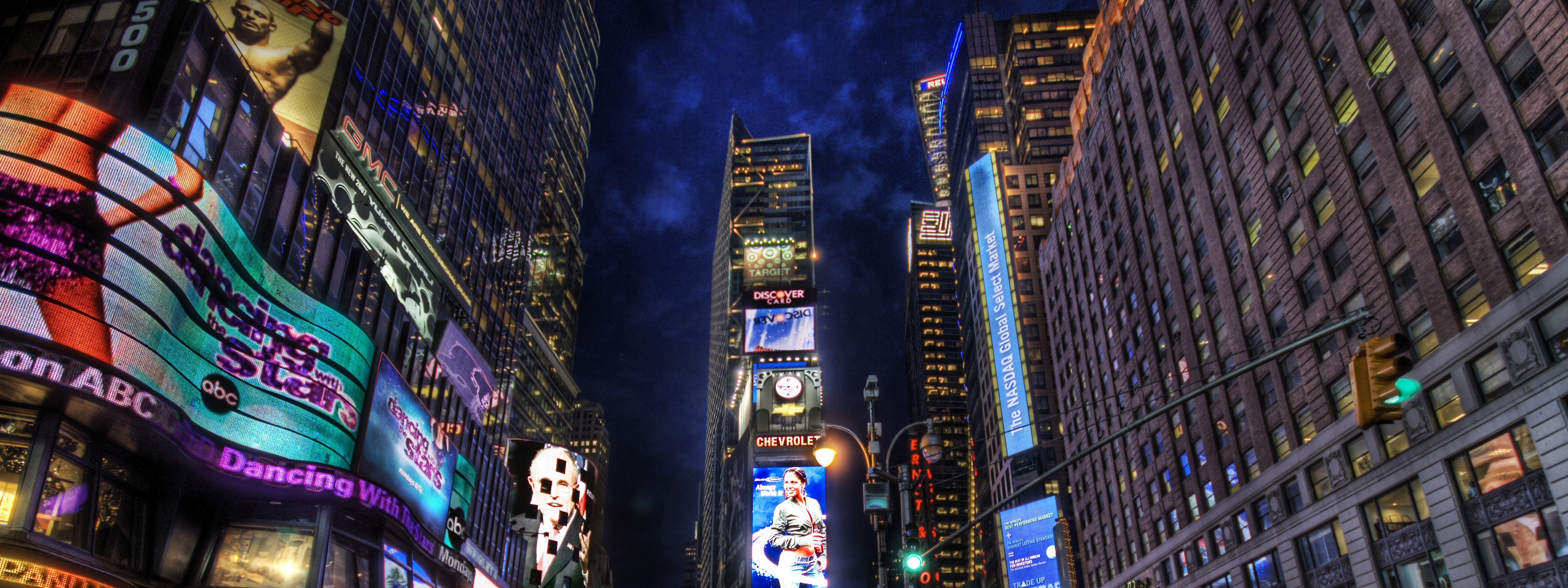 Times Square Garden New York Wallpaper