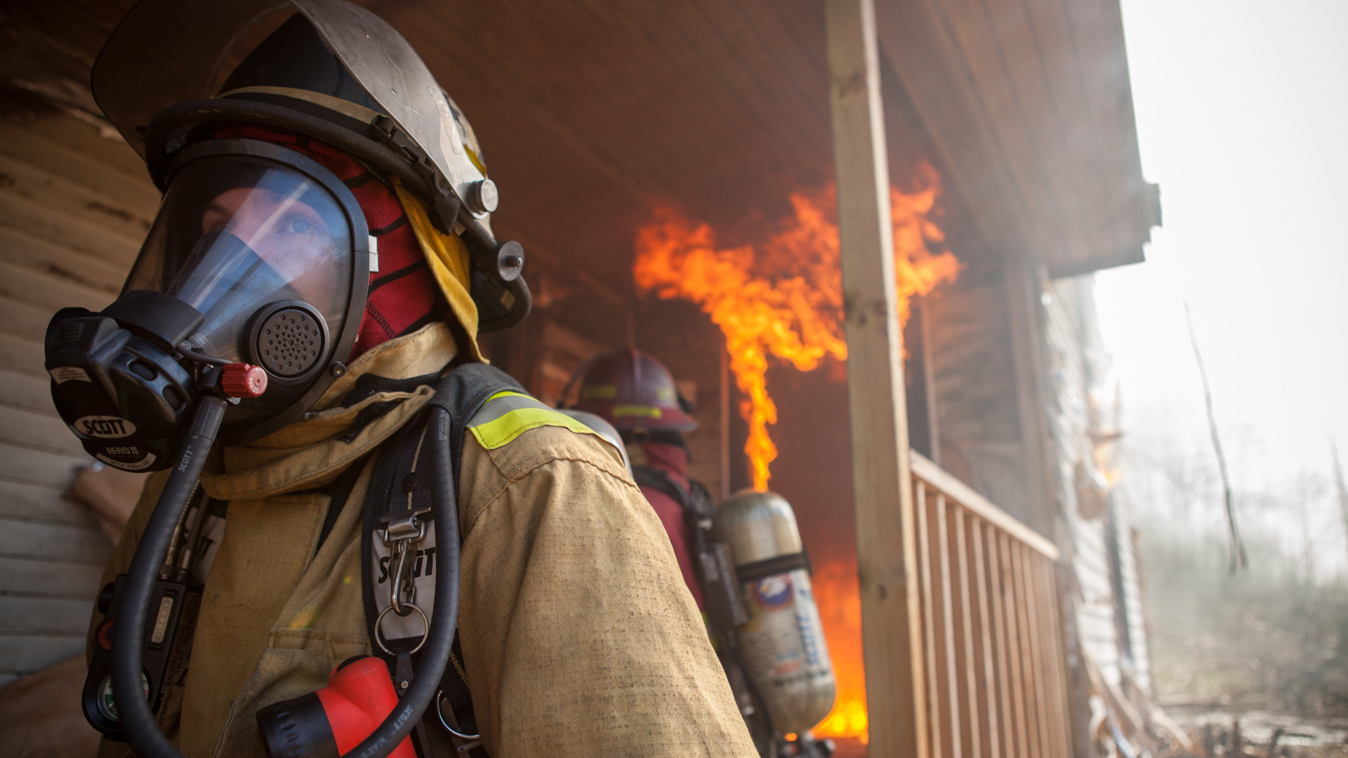 Firefighter Screensavers And Wallpaper