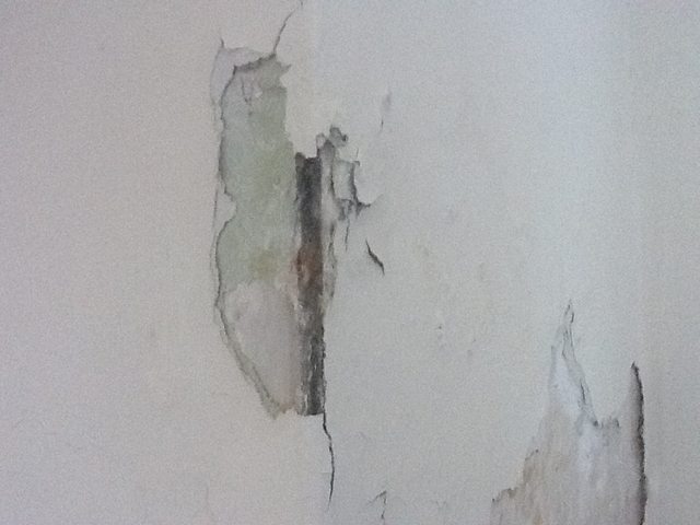 walls   How can I tell if I have rock or wood lath plaster and is