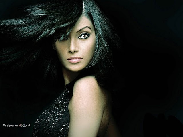 Bollywood Actress Hot HD Wallpaper Without