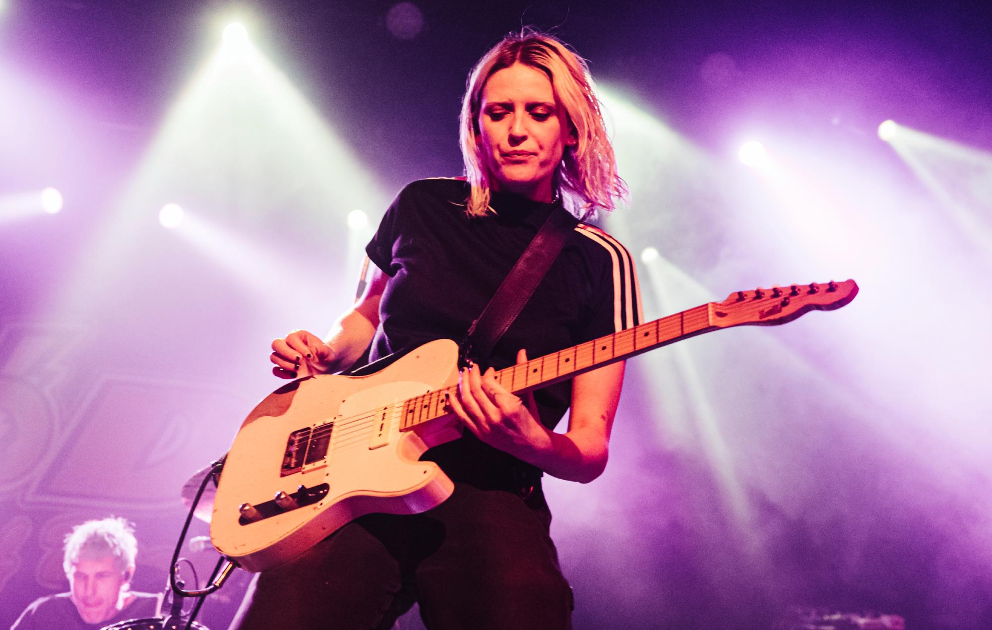 🔥 Free Download New Linkin Park Vocalist Emily Armstrong Issues ...