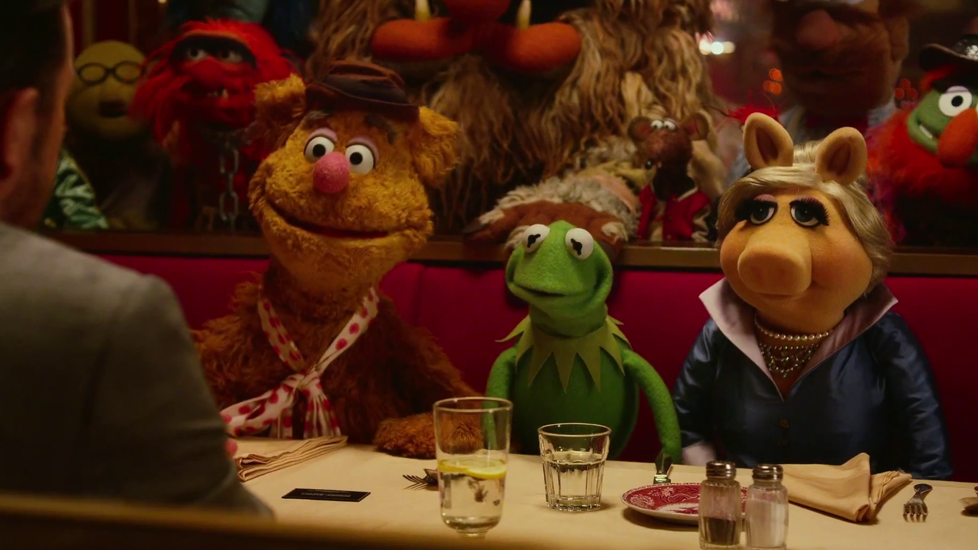 Animal Kermit Muppets Fozzie Bear Most Wanted Movie HD Wallpaper