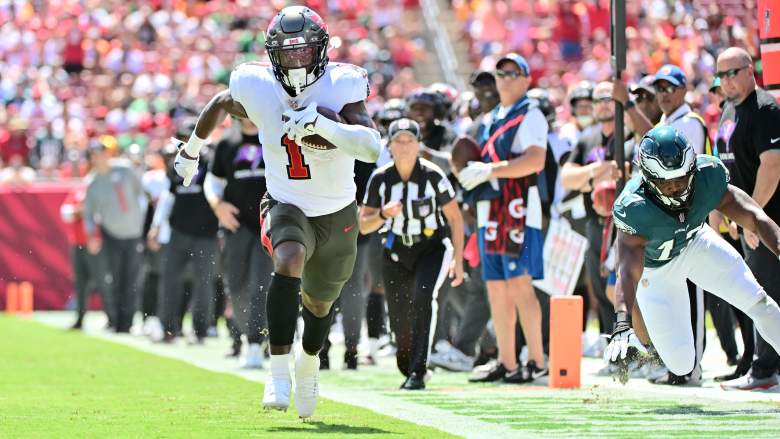 Buccaneers Rb Rachaad White In Middle Of Nfl Trade Rumors Wallpaper