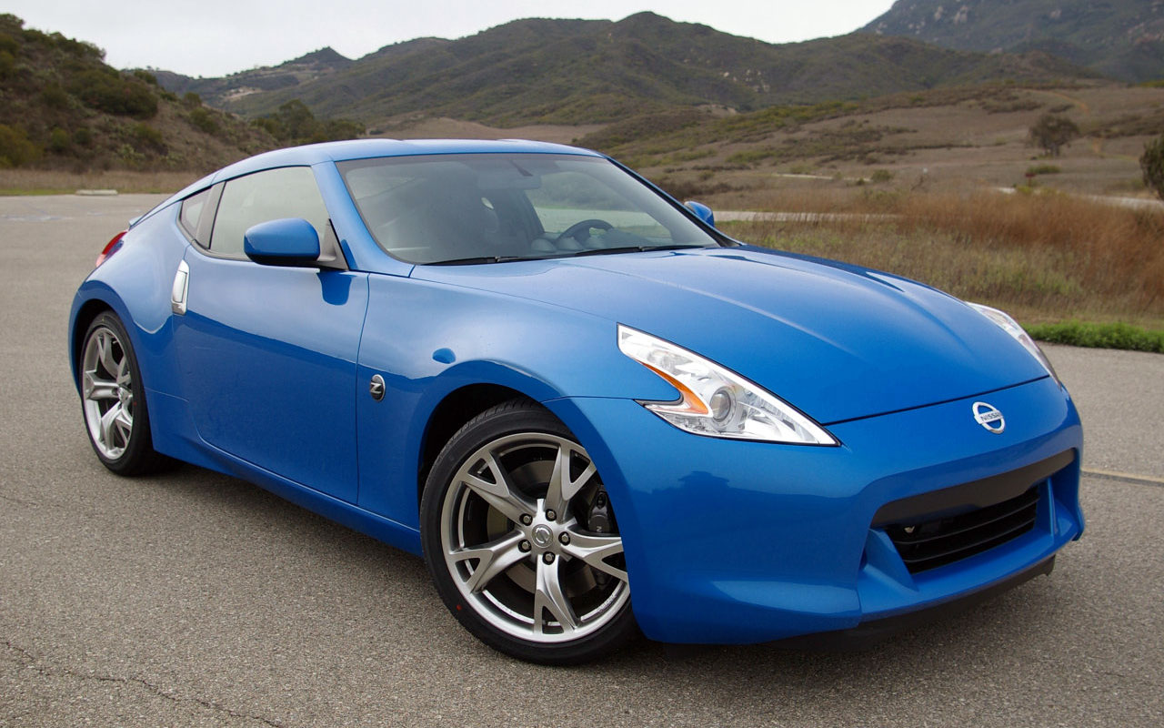 Quality Pictures Of The Nissan 370z Japanese Sports Car