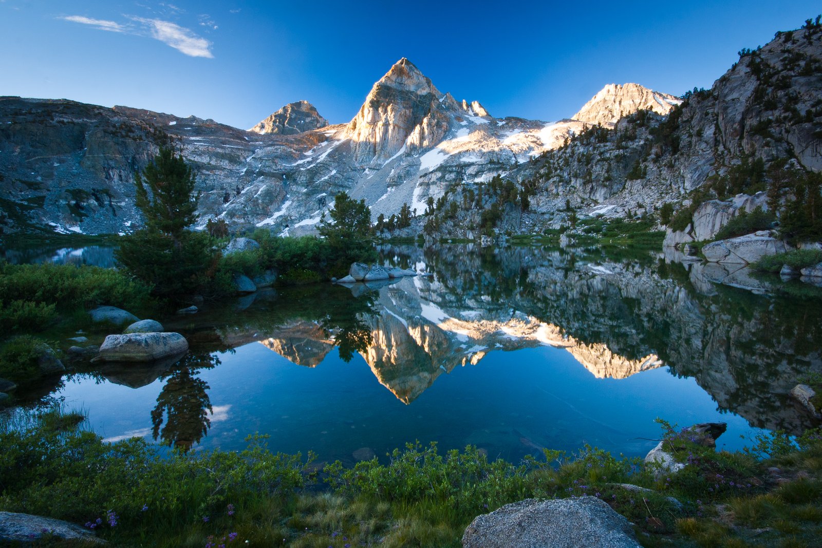 Beautiful Mountain Picture And Wallpaper