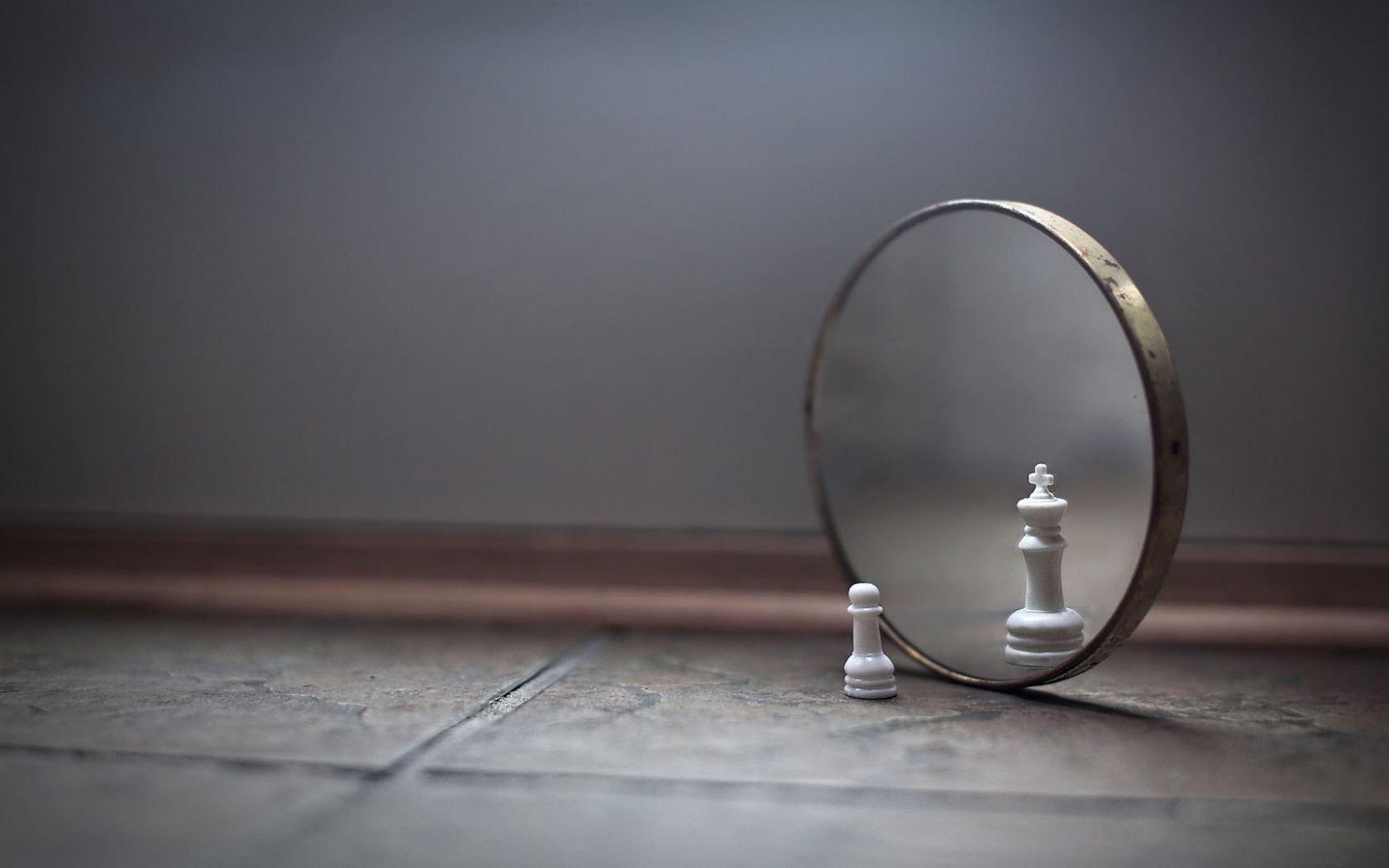 Chess Piece In The Mirror Desktop Pc And Mac Wallpaper