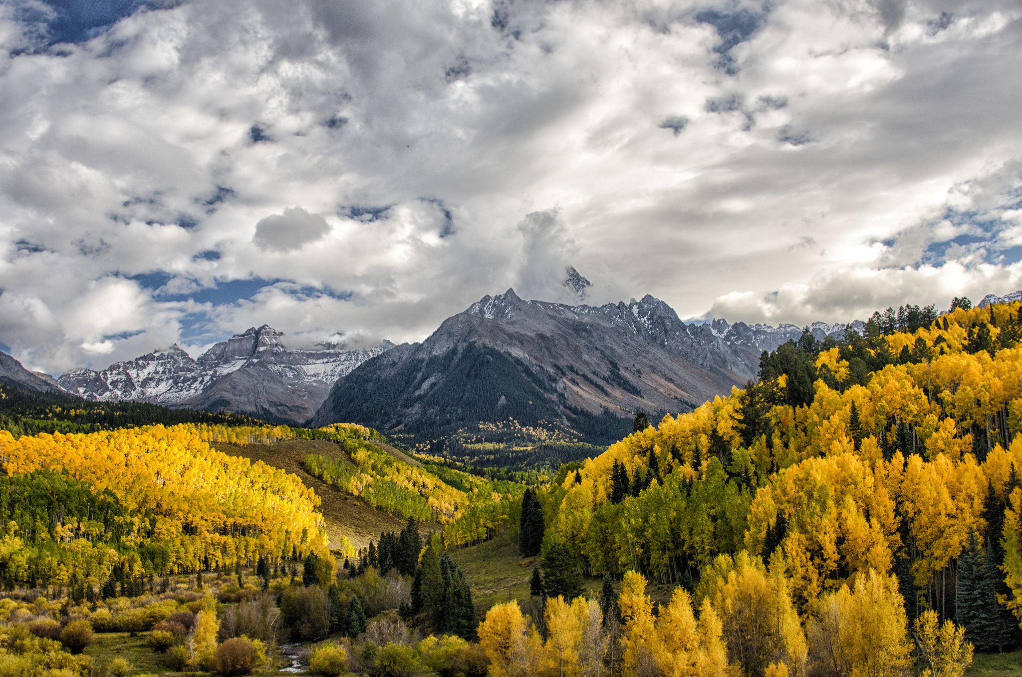 Colorado fall mountains forest clouds autumn wallpaper 2048x1356