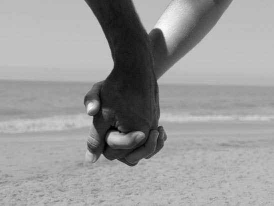 Wallpaper Of Couples Holding Hands
