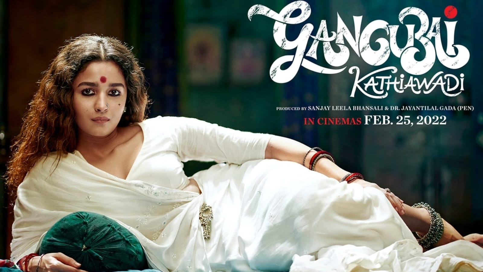 Alia Bhatt Shares New Poster Of Gangubai Kathiawadi Trailer Out