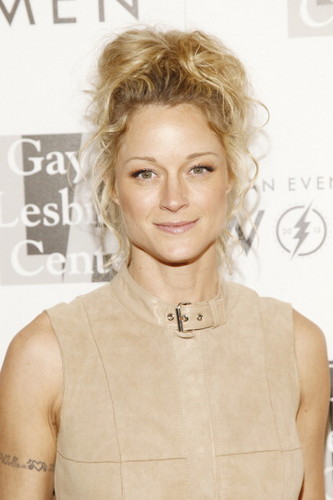Fosters Abc Family Image Teri Polo Wallpaper And Background Photos