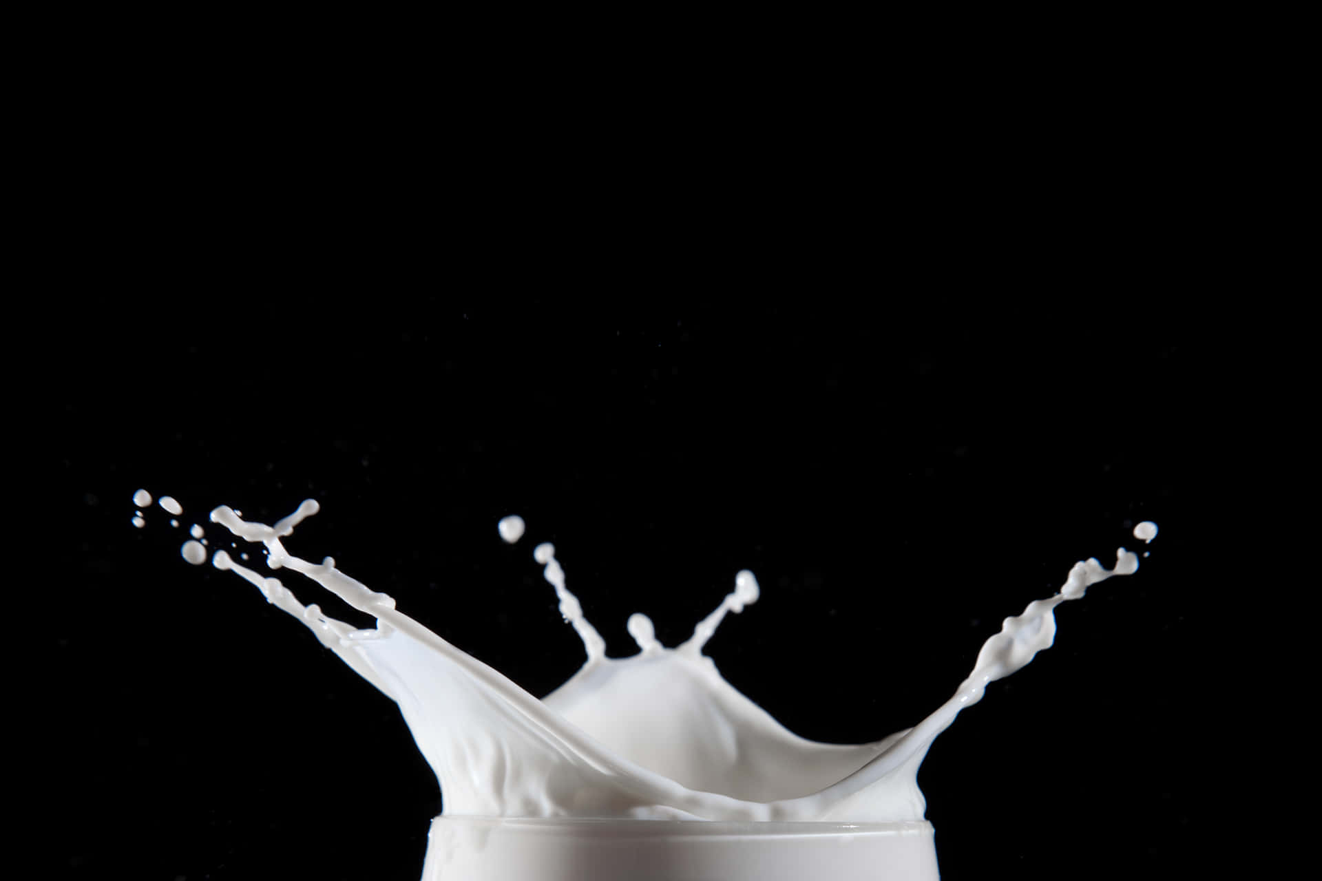Milk Background Wallpaper