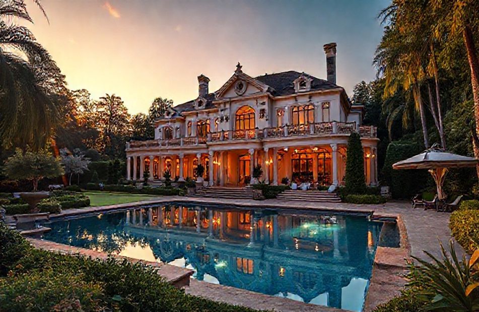 Luxury Mansion Wallpaper