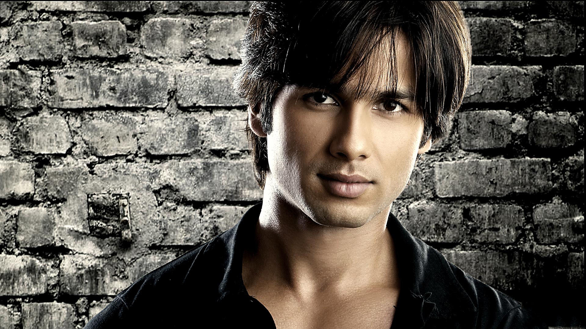 Beautiful Man HD Face Wallpaper