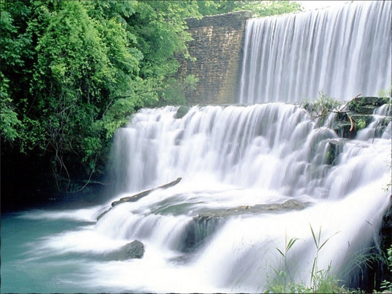 Free Moving Waterfall Wallpapers For Desktop