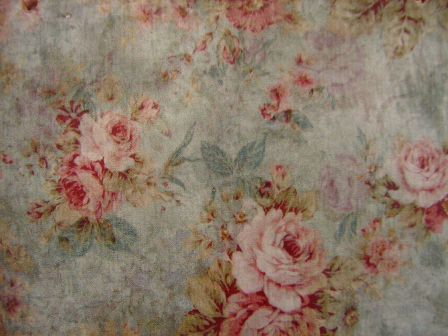 vintage floral wallpaper imageFrench shabby by shabbyfrenchstyle
