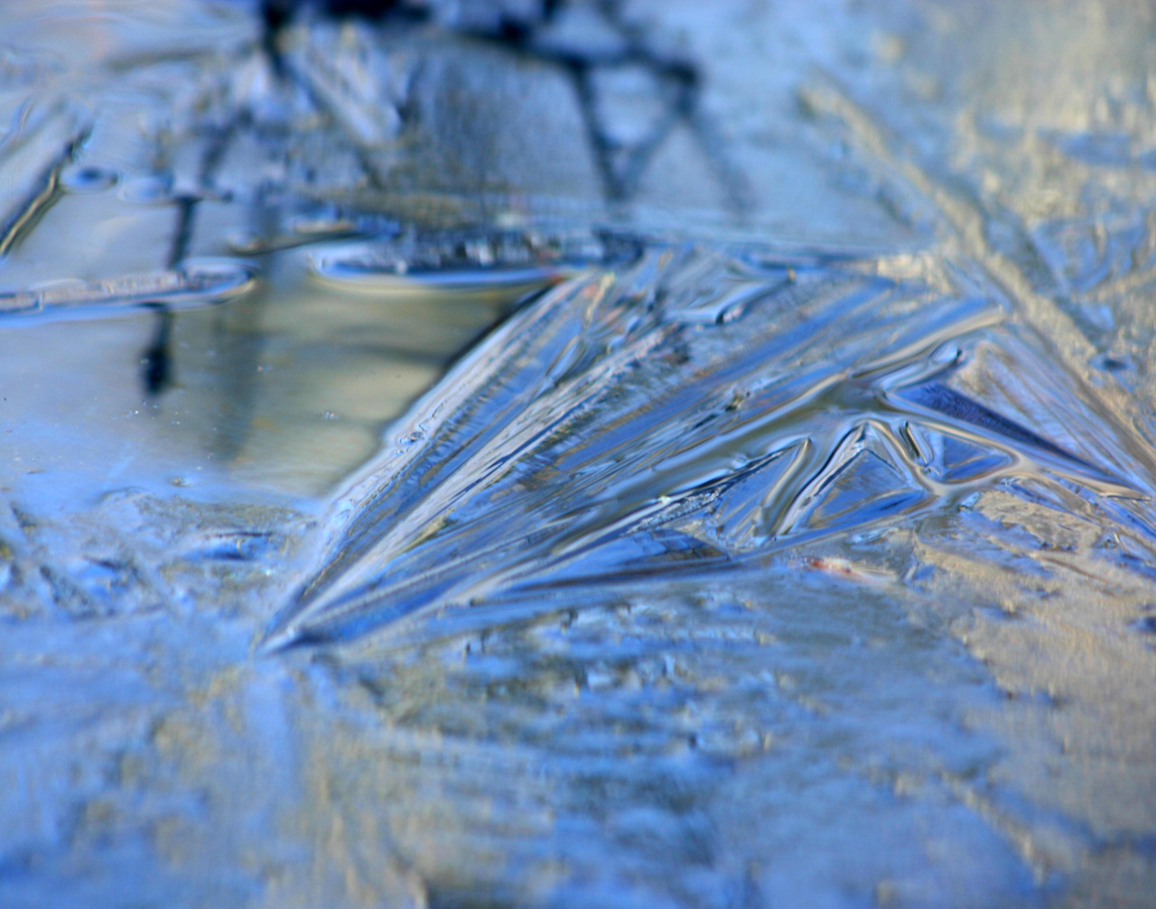 Ice Crystals Wallpaper X HD