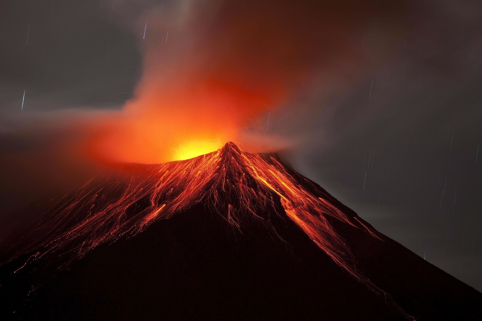 Volcanoes Wallpaper Mountains Lava Ecuador