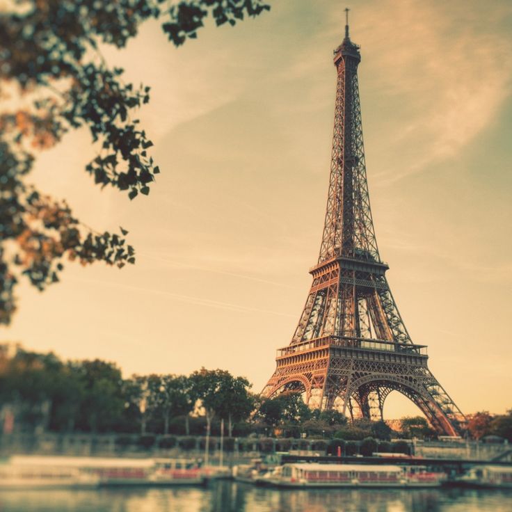 Eiffel Tower iPad Wallpaper Cool iPhone