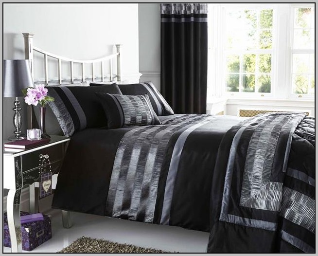 Wallpaper Bedding And Curtains To Match Home Design Ideas
