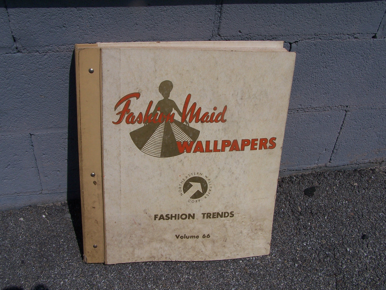 Free download WALLPAPER sample book vintage paper for your craft