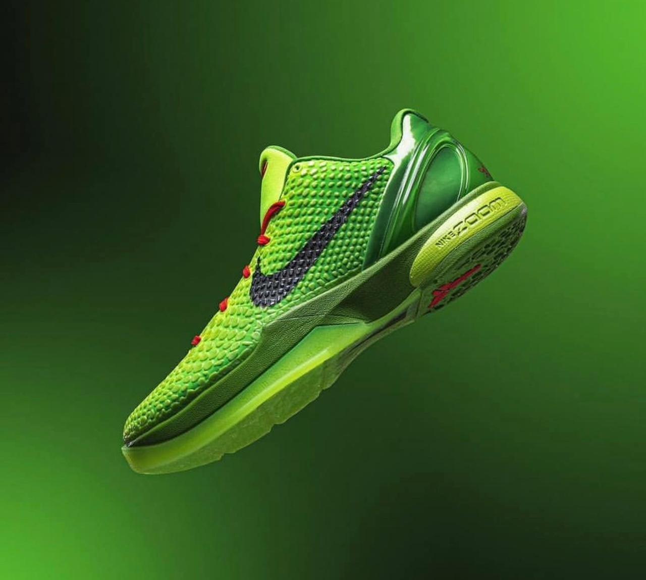 Model Nike Kobe Proto Grinch
