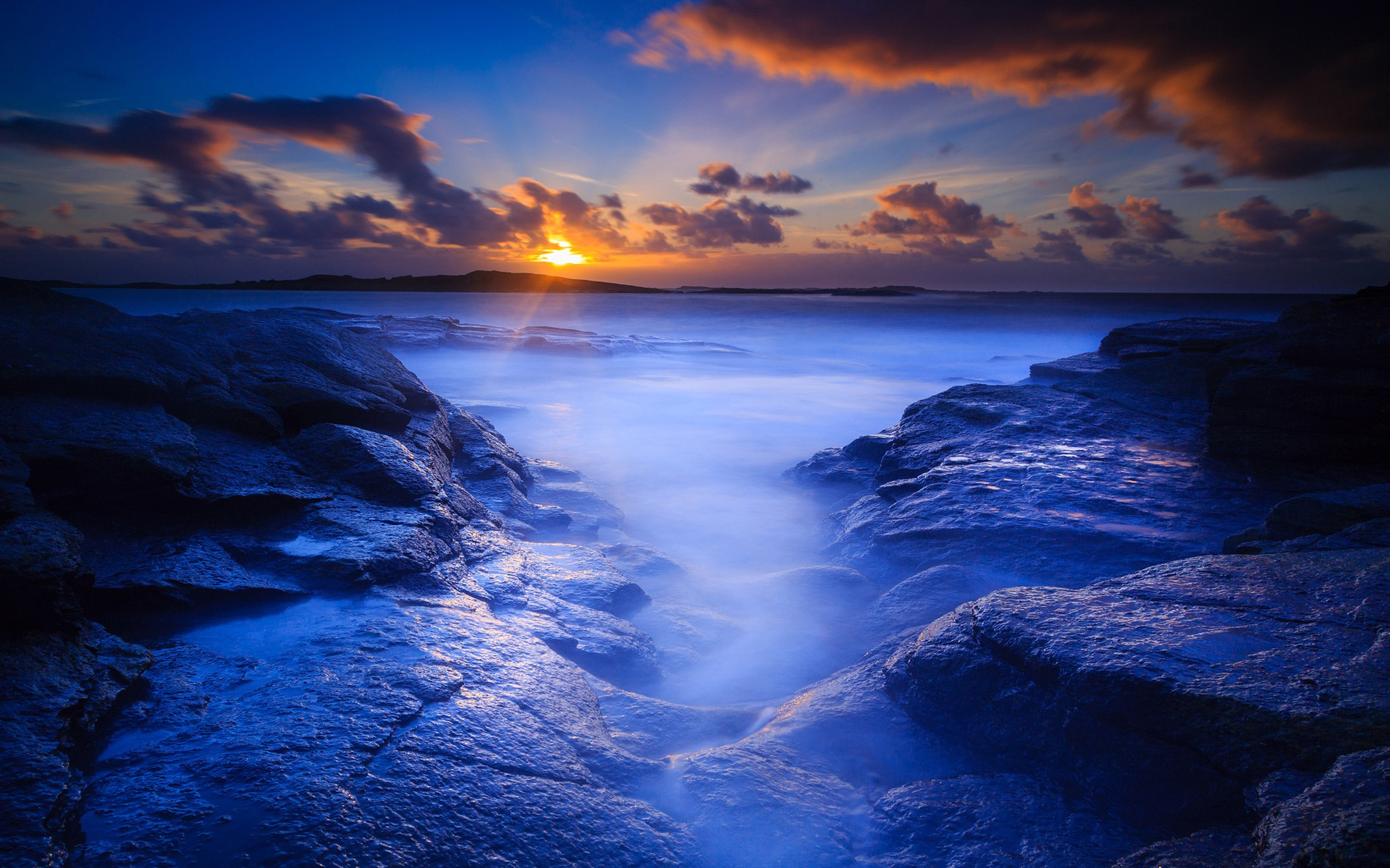 Blue Rocks Beach Dawn HD Wallpaper
