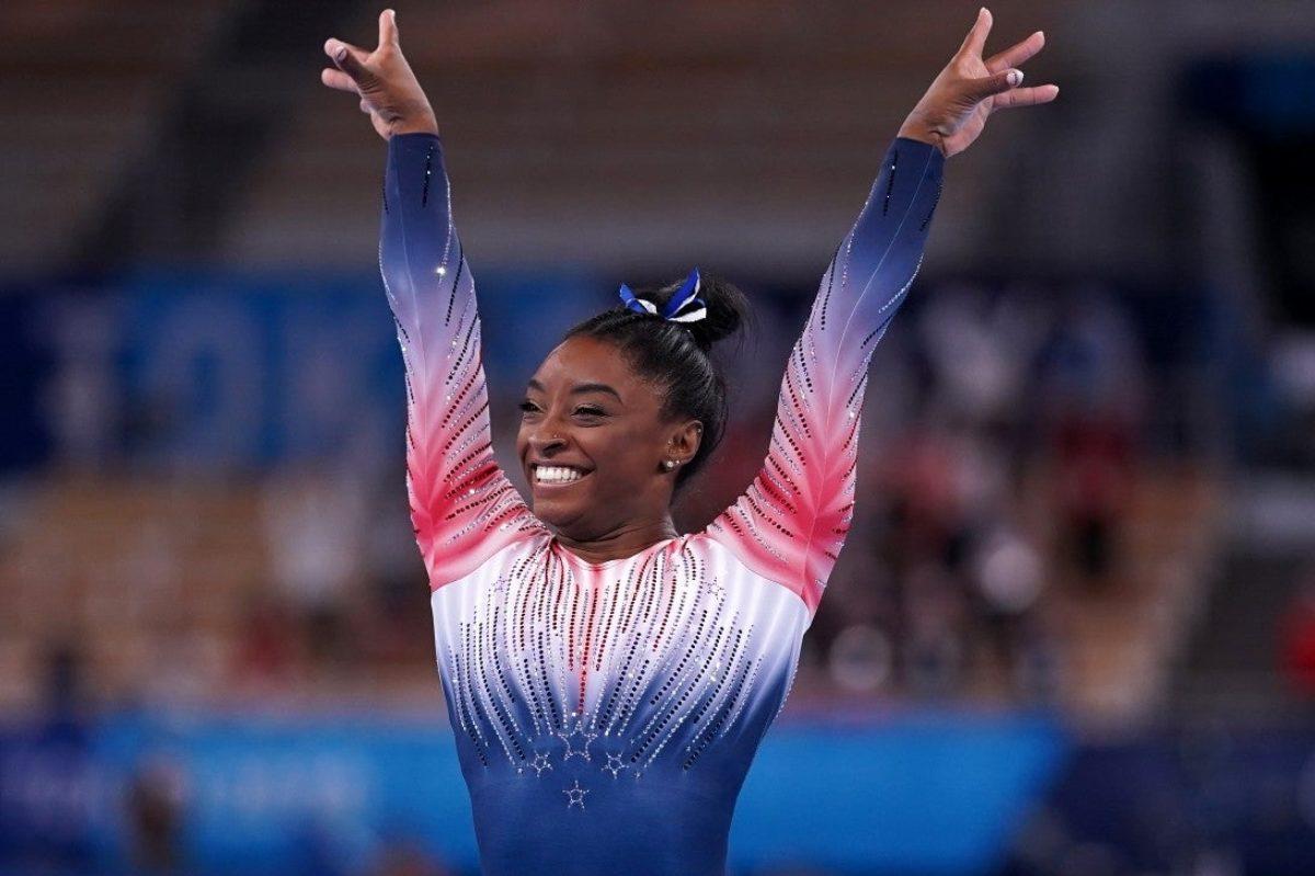 🔥 Download Simone Biles Deals With A Family Death Makes Her Goat Status ...