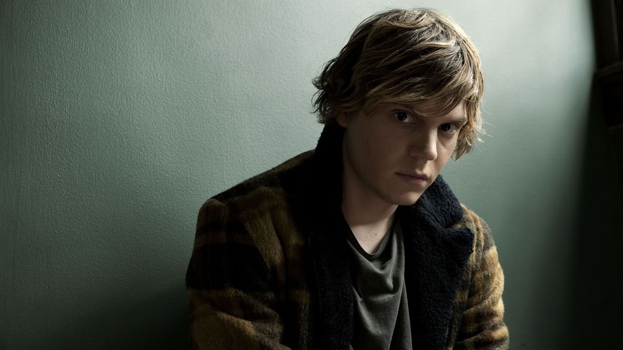 Who Will Evan Peters Play In American Horror Story Season Hotel What