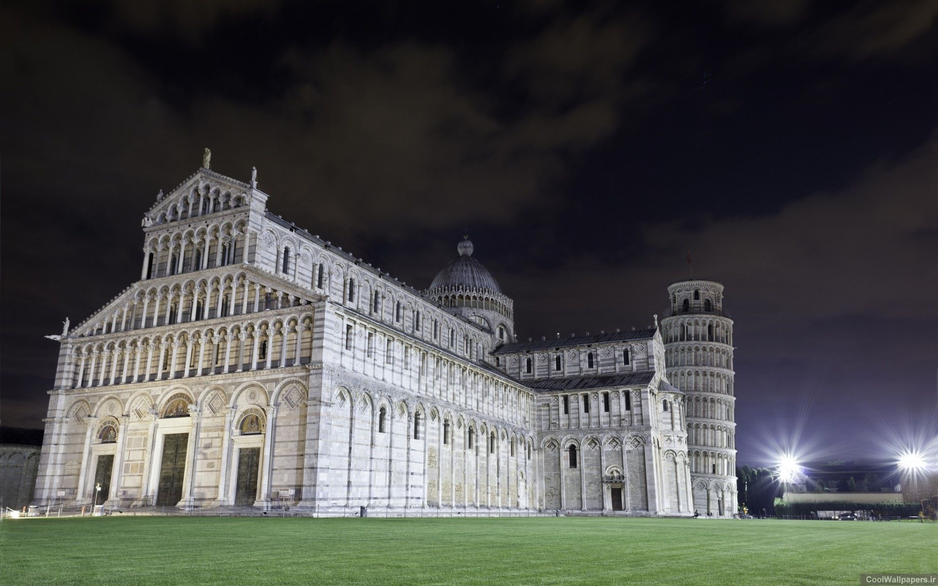 Magical Italy Leaning Tower Of Pisa Wallpaper