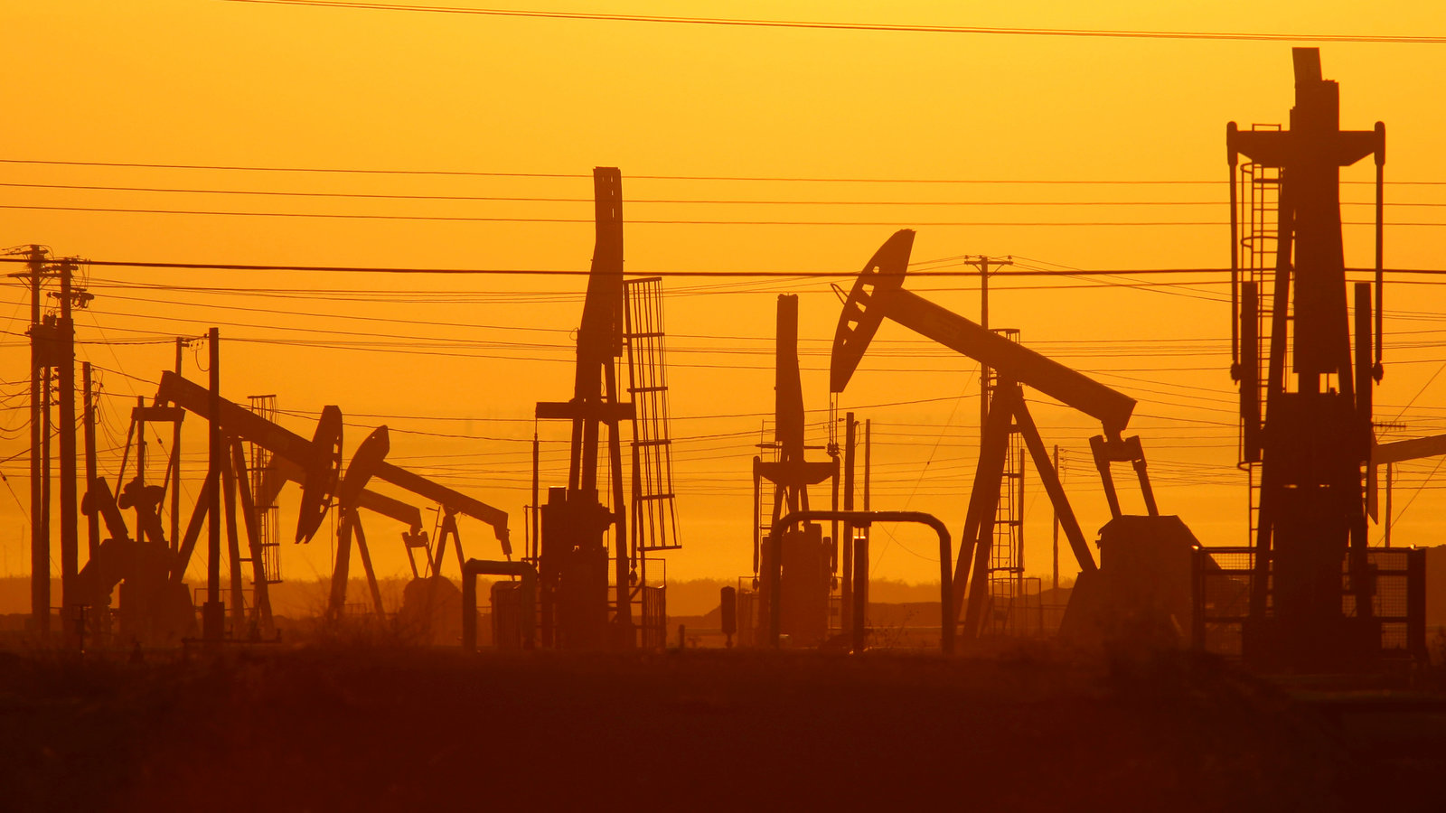 Obama Fracking Rule Is Struck Down By Court The New York Times
