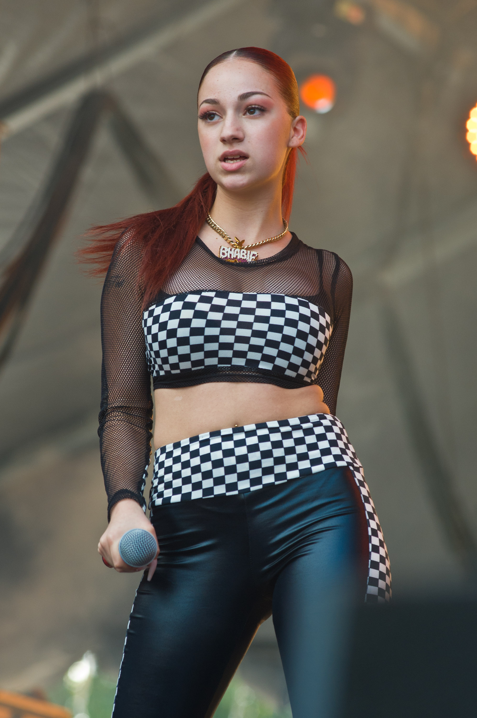 Inside Bhad Bhabie S Rise From Cash Me Outside Girl To Rapper Model Wallpaper
