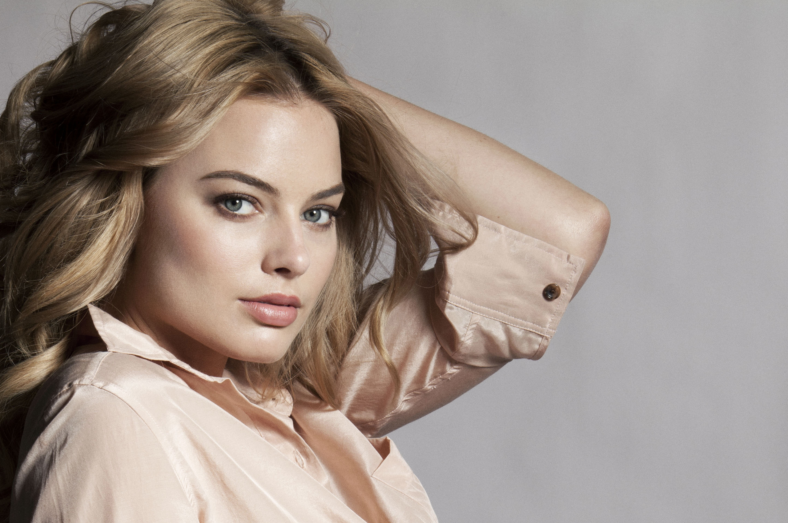 Margot Robbie Desktop Wallpaper